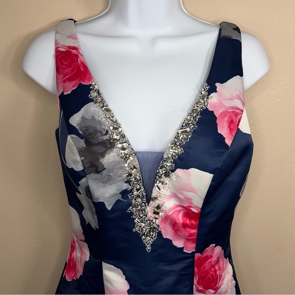 SIZE 4 GLAMOUR BY TERANI COUTURE FORMAL DRESS ALINE BLUE FLORAL GEMSTONE - Picture 8 of 15
